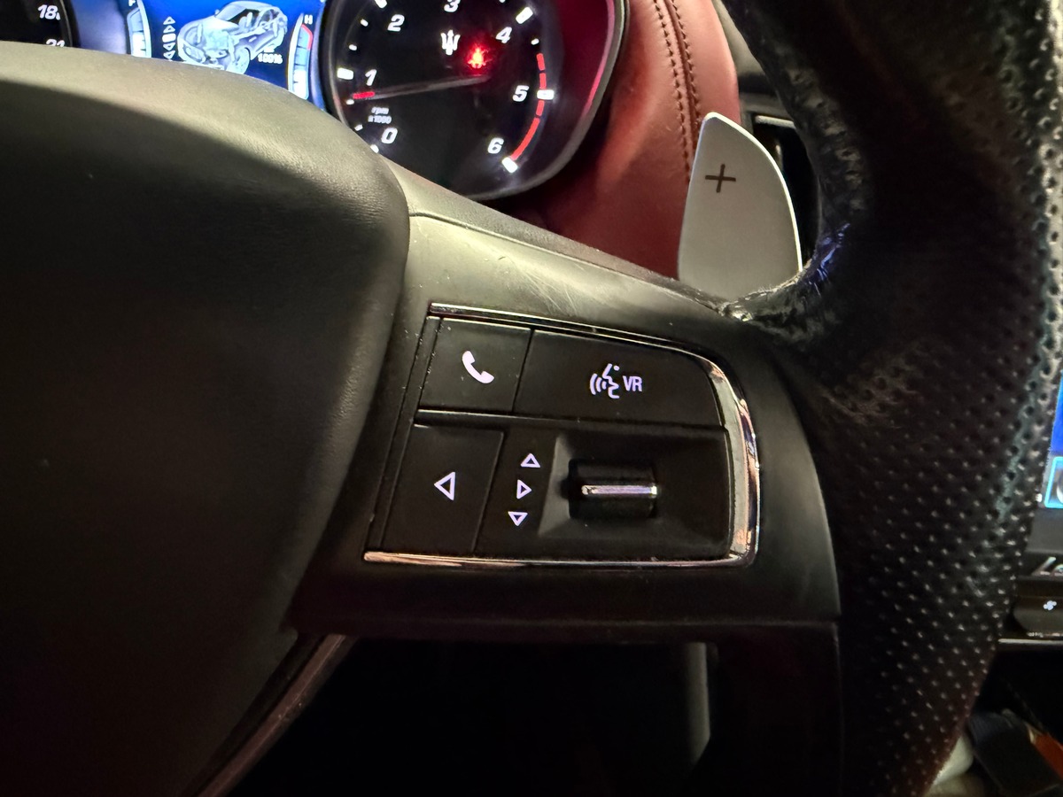 Maserati Levante 3.0 v6 GranSport Q4 Toit Panoramique Ouvrant / Carplay Android / Harman kardon