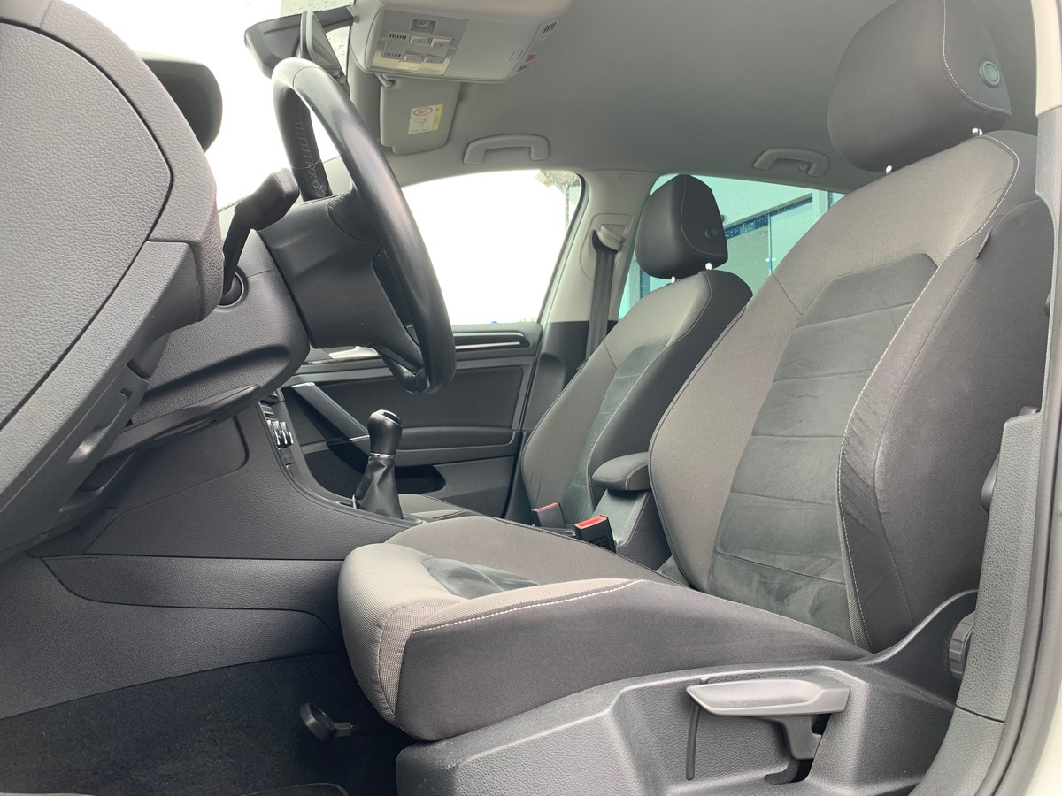 Volkswagen Golf VII 1.5 TSI 150 | Carat | Pack sport R-Line extérieur | Feux xénon | Caméra de Recul