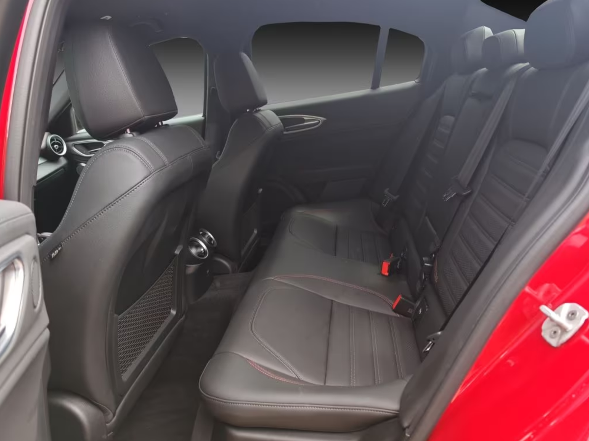 Alfa Romeo Giulia 2.0T 280ch Competizione Q4 AT8