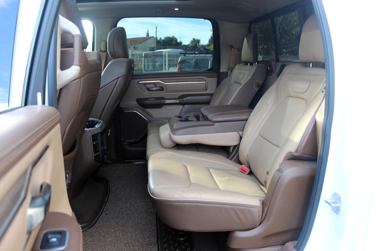 Dodge RAM CREW CAB 1500 5.7 V8 396 ch LARAMIE EDITION LONGHORN / RAM BOX / CARPLAY / ATTELAGE / E85