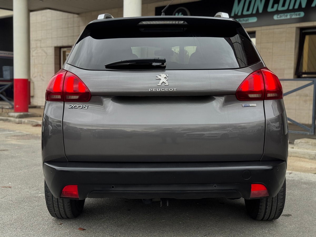 Peugeot 2008 Style 1.2 VTi 82 cv - Apple Carplay