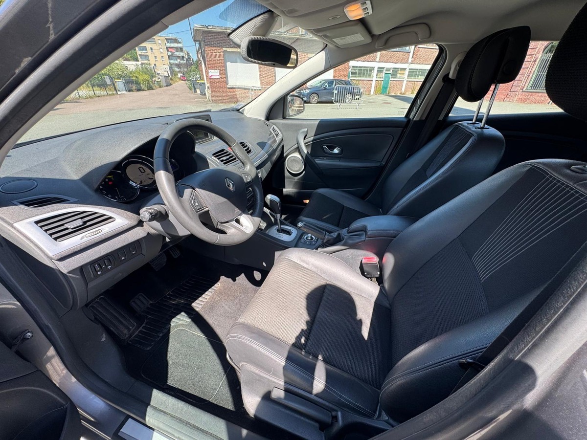 RENAULT Megane 3 2.0 i 16V CVT-BVA 140 Privilège - boite automatique - Garantie