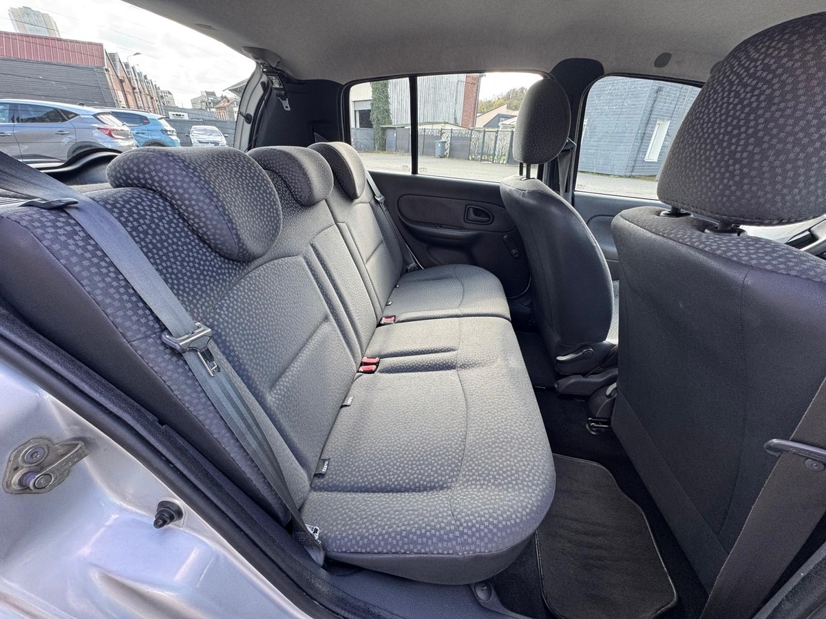 RENAULT Clio II Phase 2 1.2 Campus - 5 portes - Distribution neuve - Garantie