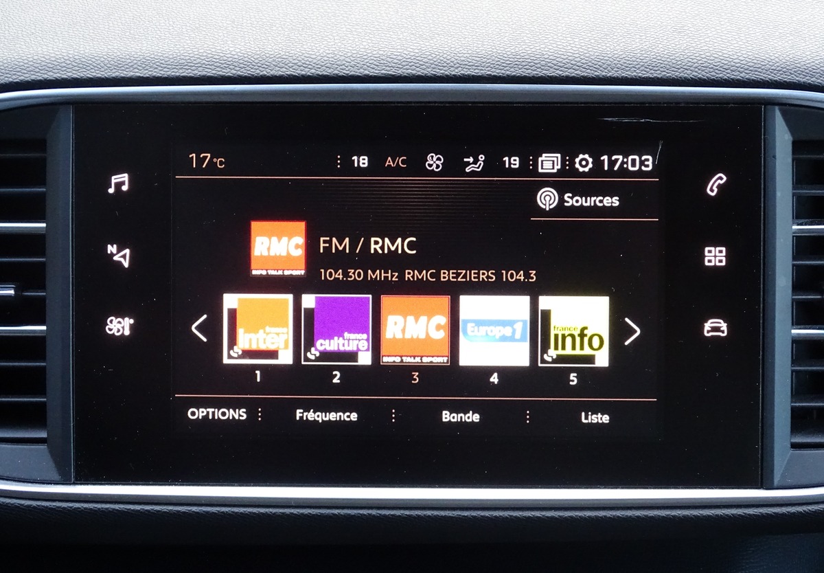 Peugeot 308 SW GENERATION-II SW 130 Ch ALLURE EAT BVA ( DISTRIBUTION OK / CARPLAY )