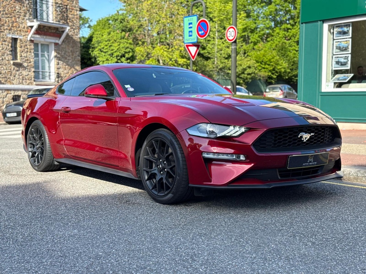 Ford Mustang Fastback - 2.3L Ecoboost