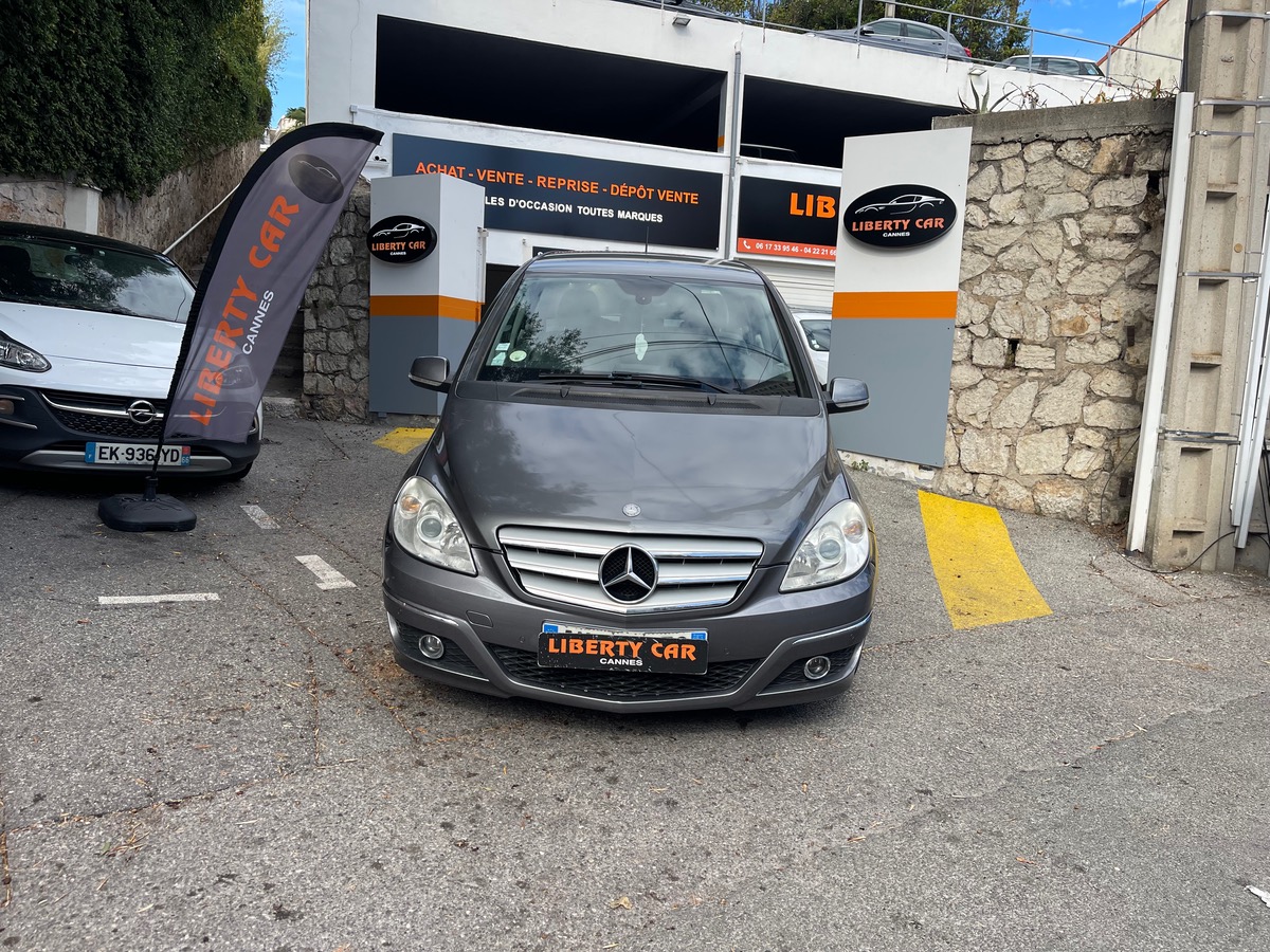 Mercedes Benz CLASSE B 180 CDI 2.0 109 CV  Phase 2 / Boite Auto / Km réel / 5 Portes / CLIM