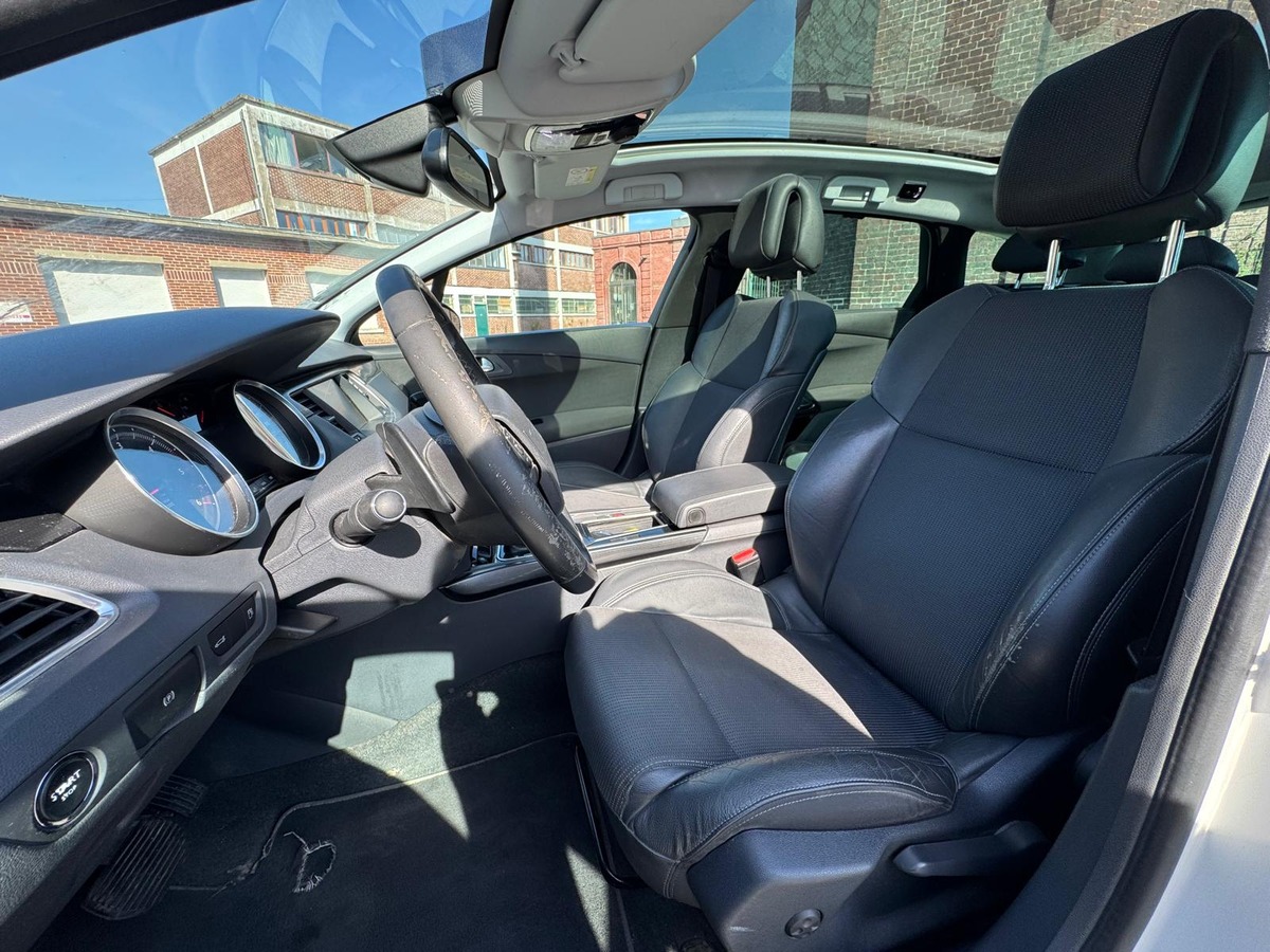 Peugeot 508 SW Phase 2 / 2.0 HDi 180 Allure -Boite automatique- Crochet d'attelage - Garantie