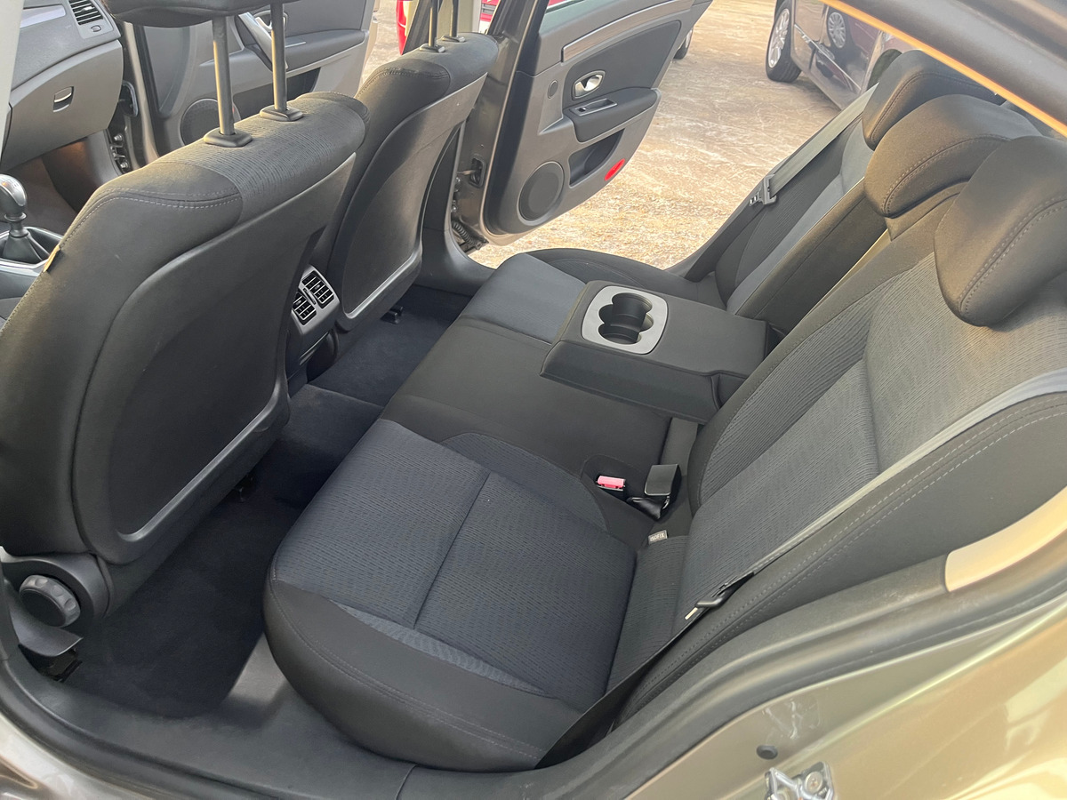 RENAULT Laguna 1.5 dci 137150km