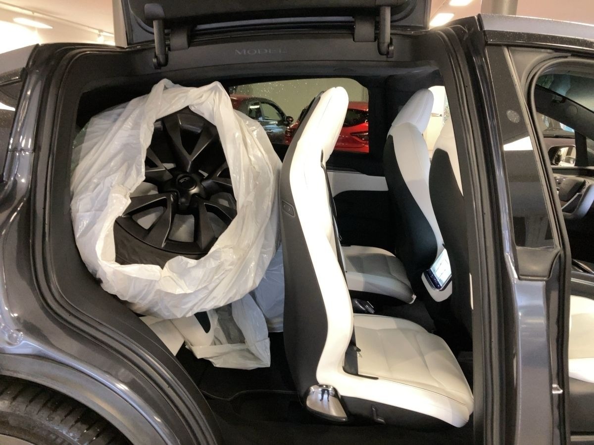Tesla Model X Plaid 100 kWh 6 places Pilote automatique amélioré