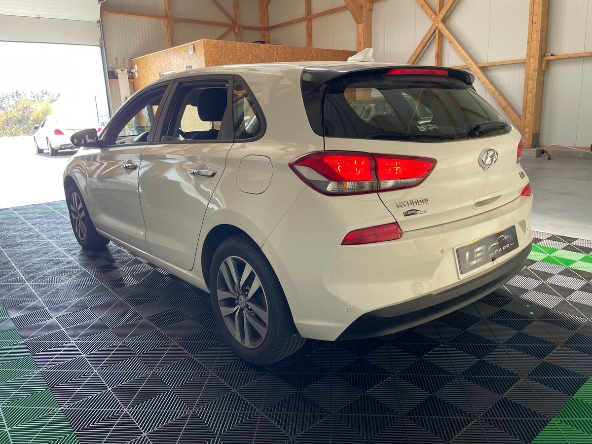 Hyundai i30 1.6 CRDi 16V  S&S 95 cv 1ERE MAIN/MOTEUR A CHAINE/ GARANTIE