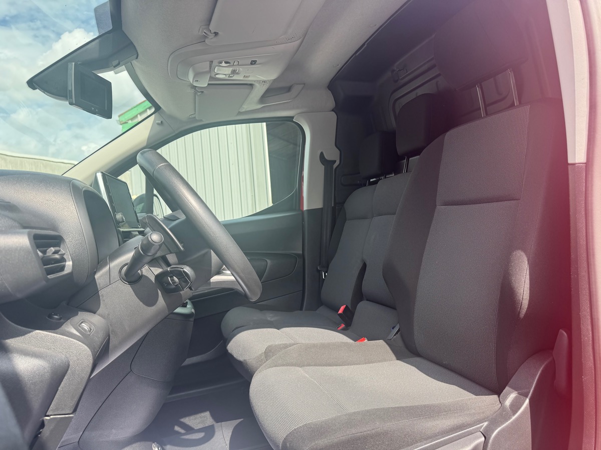 Citroën Berlingo 1.5 BHDI 130CH EAT8 DRIVER DOUBLE PORTE / PRIX HORS TAXE