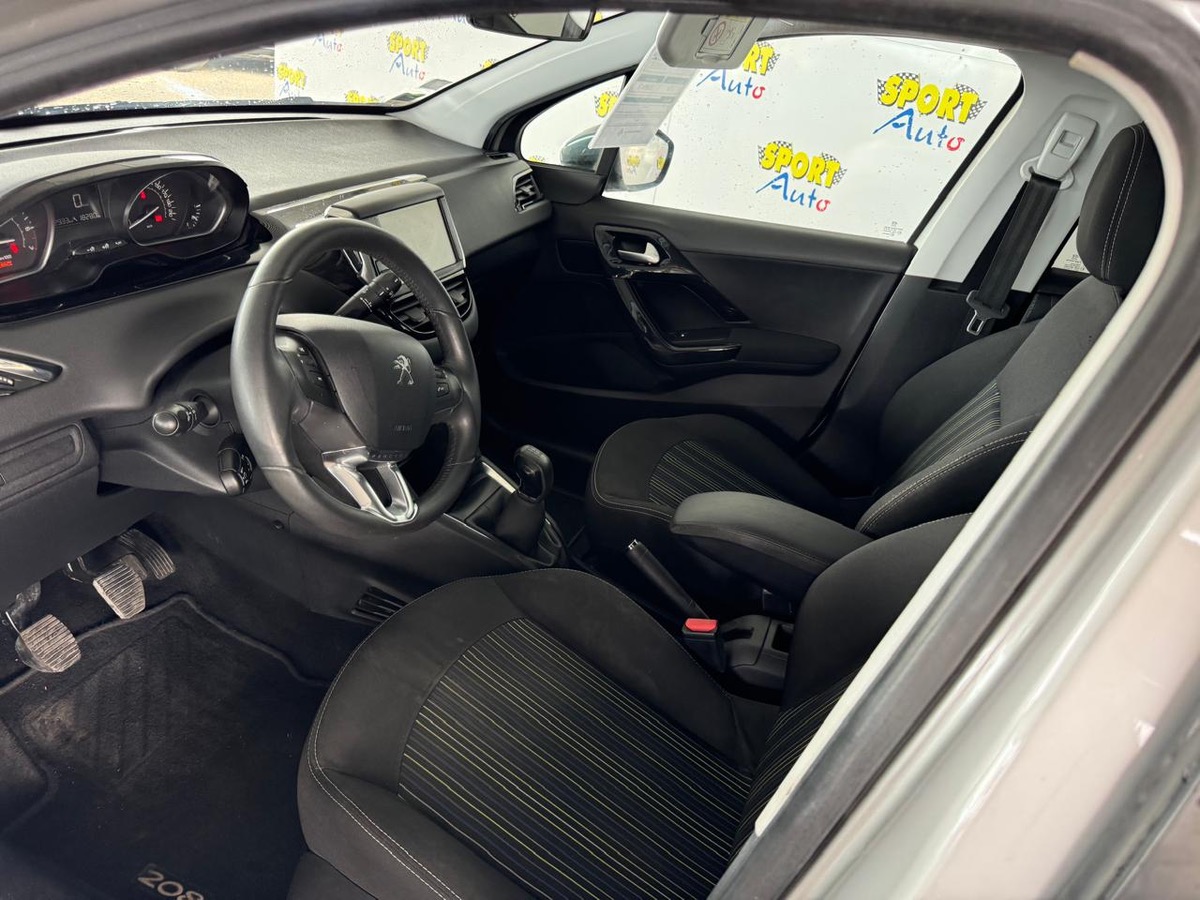 Peugeot 208 1.2 ESSENCE 42000KM 82CH  X SPORT AUTO X