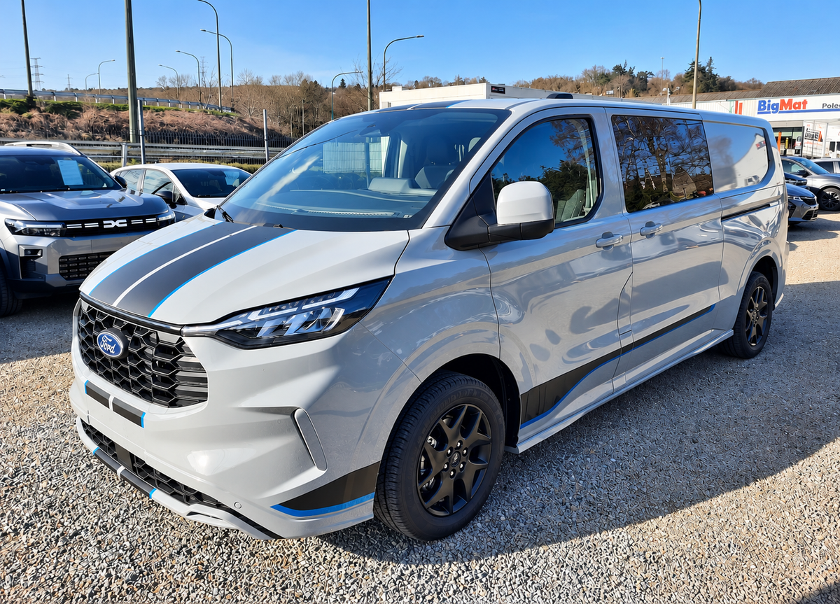 Ford TRANSIT CUSTOM Cabine Approfondie L2H1 2.0 TDCI 170 BVA8 Sport + OPTIONS GARANTIE 5 ANS