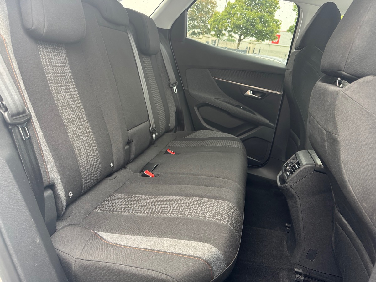 Peugeot 3008 1.5 BHDI 130CH EAT8 ACTIVE BUSINESS