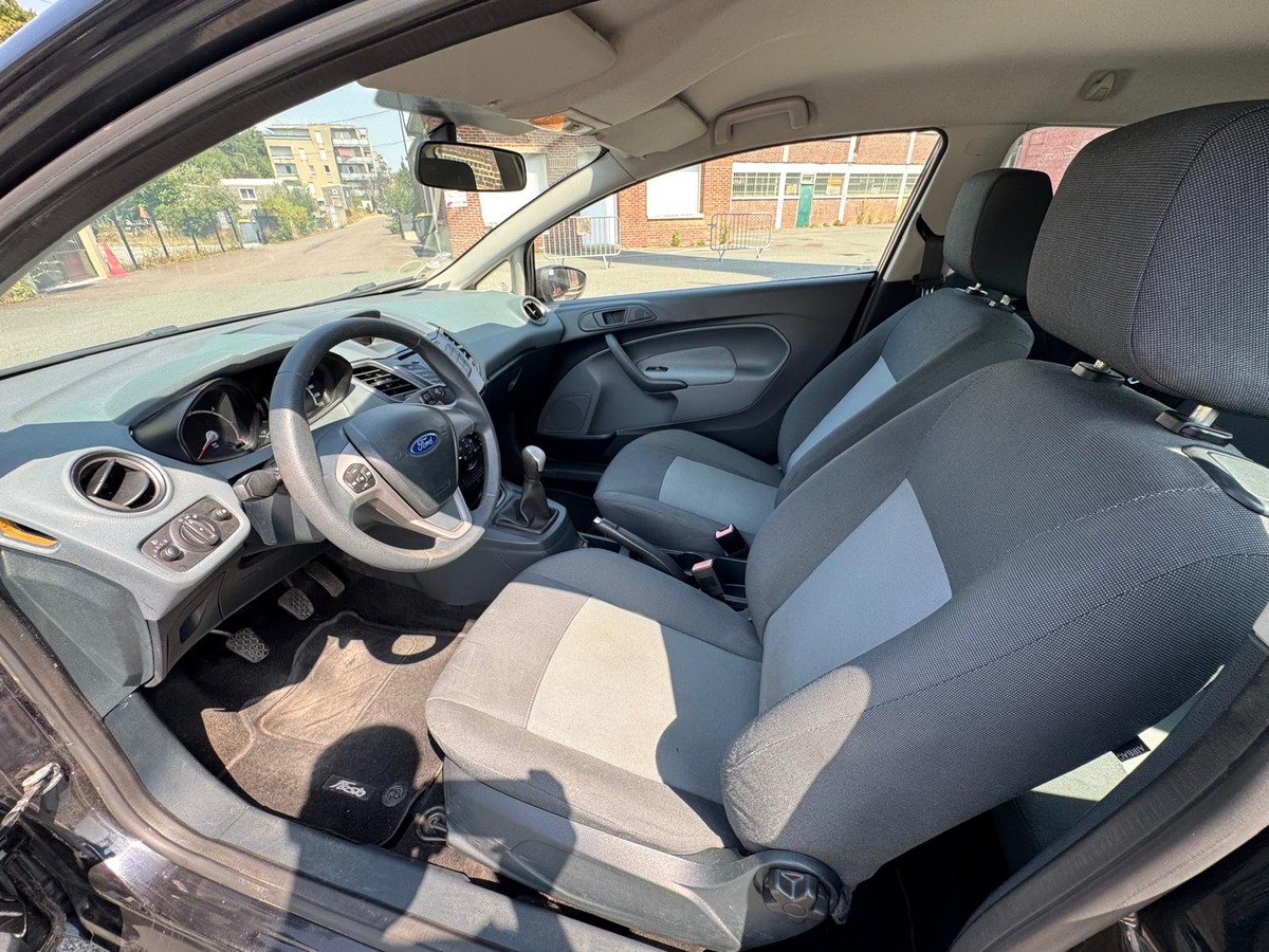 Ford Fiesta 1.4 TDCI 70- Première main- Distribution neuve