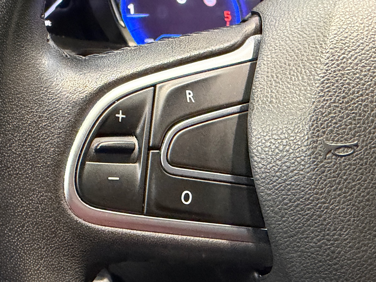 RENAULT Megane IV Blue DCI 115 cv EDC Business