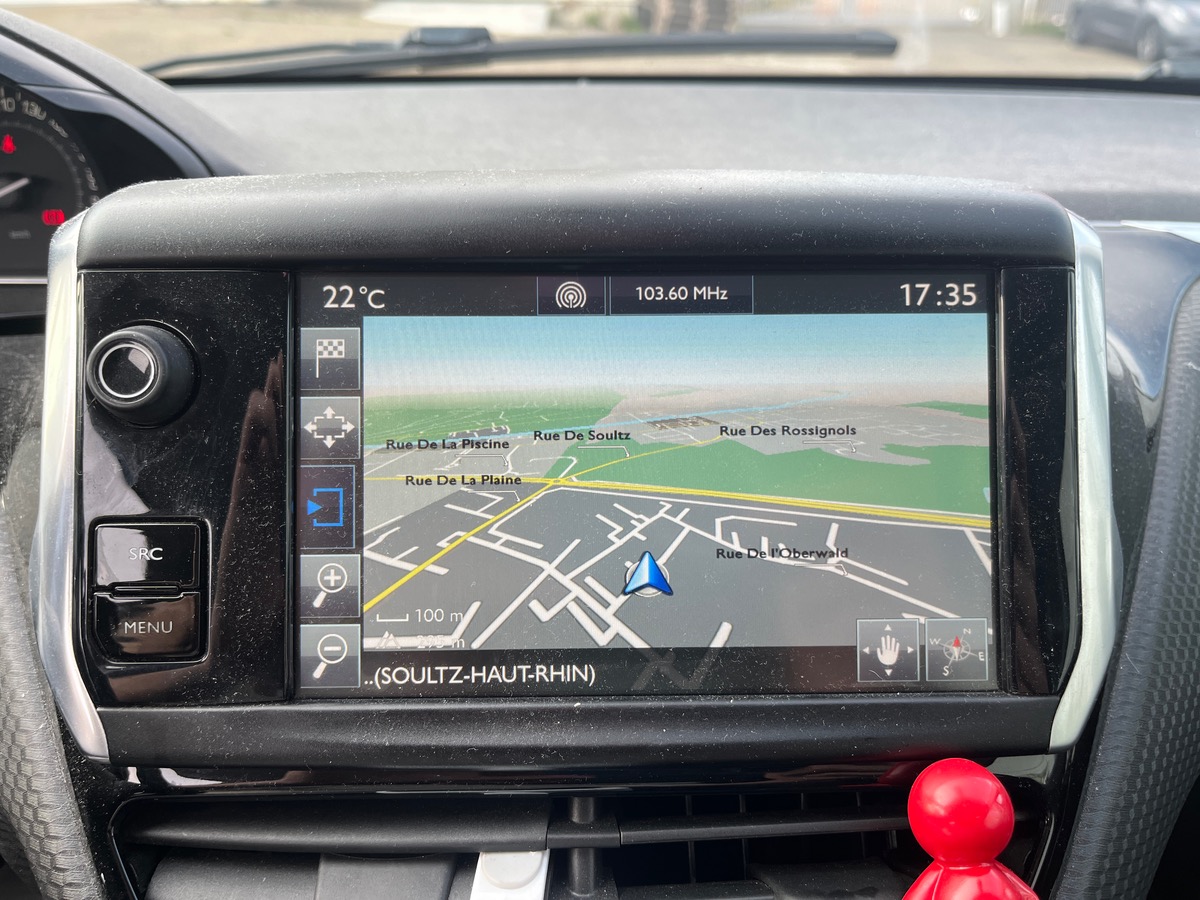 Peugeot 208 1.6 BlueHDI 100ch ALLURE 3P, Courroie de distribution OK, CarPlay, Caméra de recul, GPS