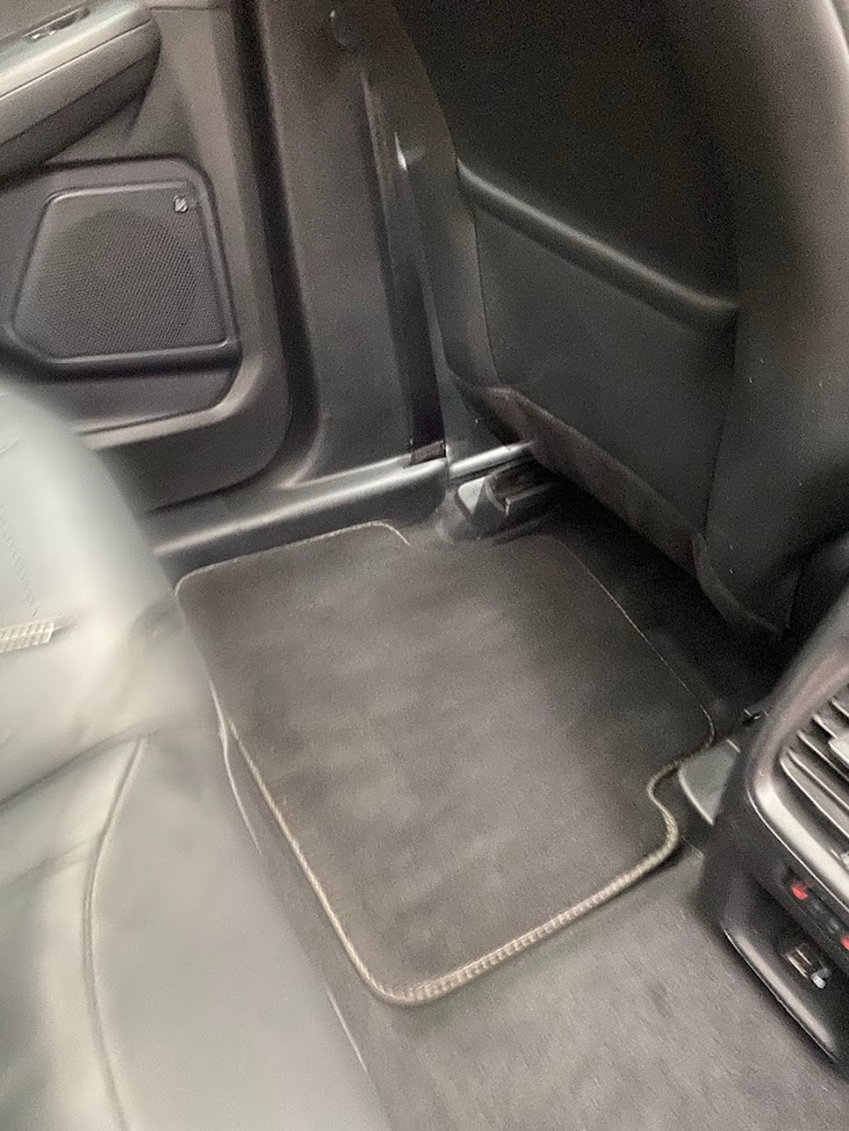 Ford KUGA PHEV 183 ch | VIGNALE | Toit Panoramique | Attelage | Roue secours | Pack Technologique