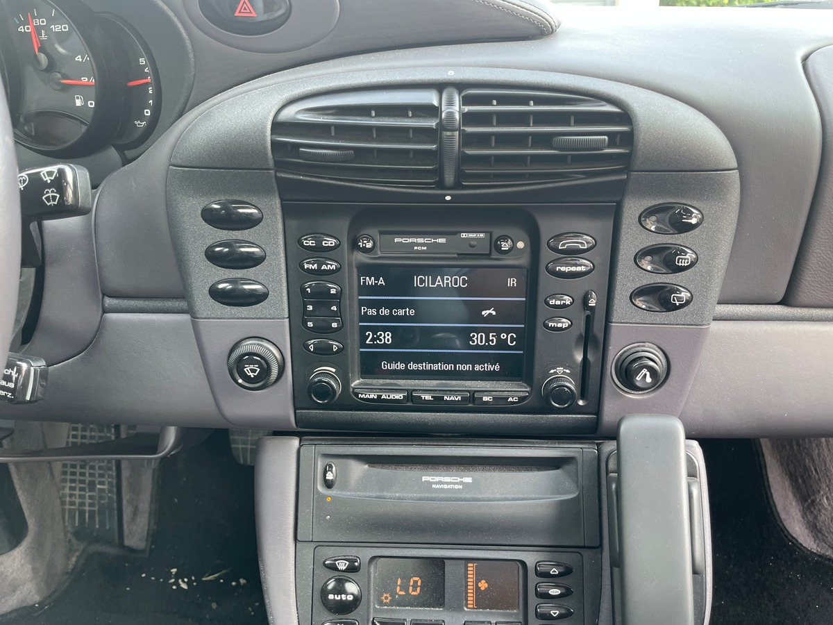 Porsche 911 Carrera coupé (996) 3.4L 301 CH