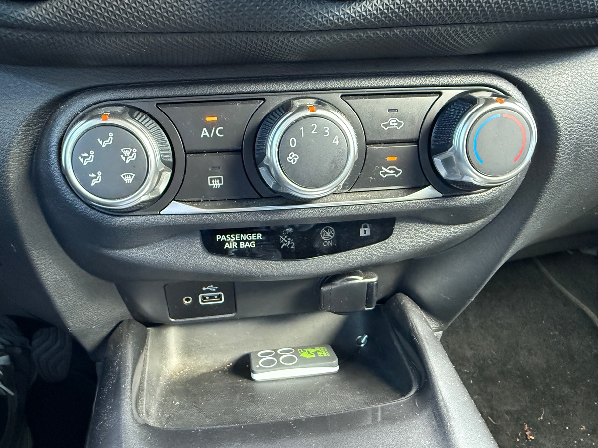 Nissan Juke II 1.0 DIG-T  114 cv Acenta, Camera de recul