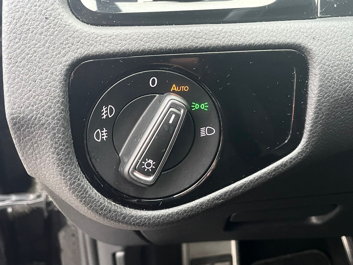 Volkswagen Golf 7.5 GTI PERFORMANCE 2.0 TSI 245  DSG7 5P