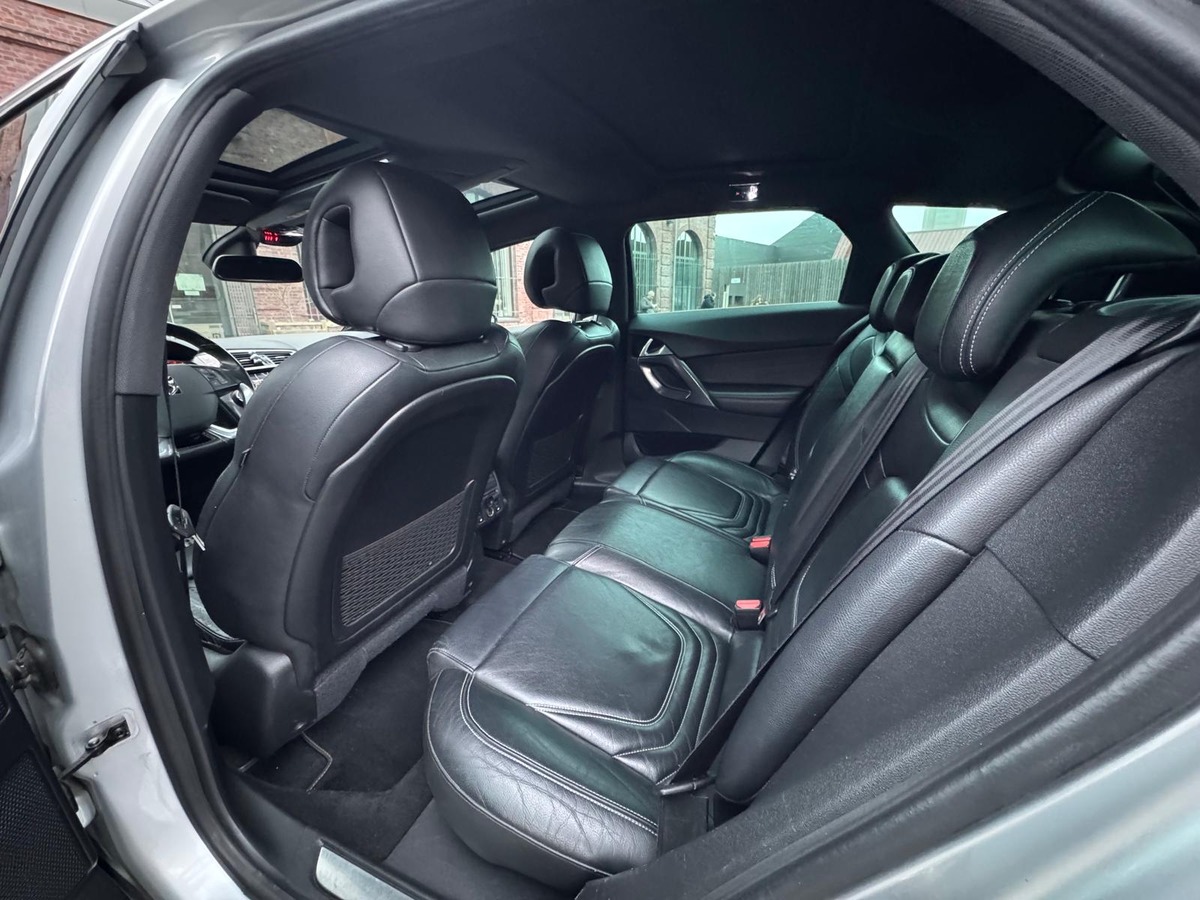 Citroën DS5 1.6 e-HDi SoChic Boite automatique - Révisé - Garantie