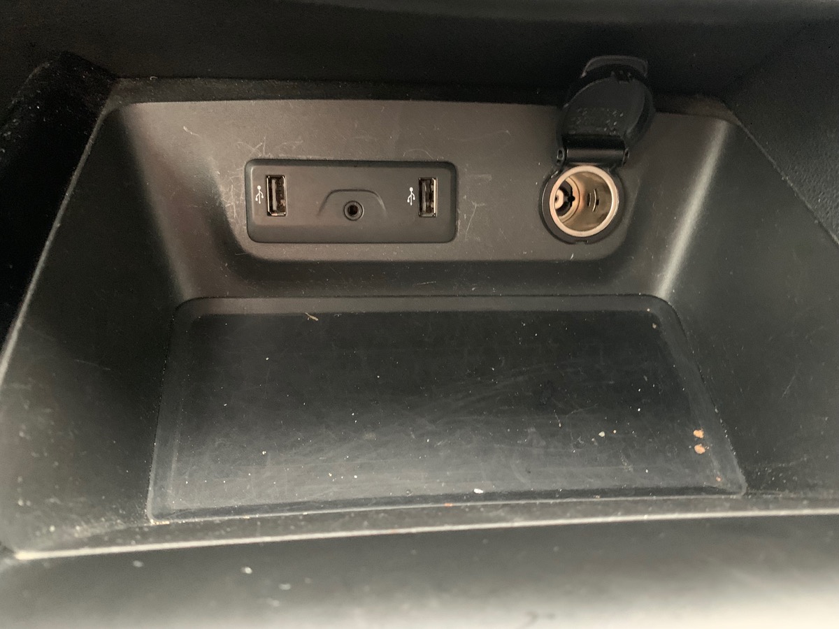 RENAULT Kadjar 110 ch | Business | Crochet d'attelage | Régulateur de vitesse | Radar avant arriére