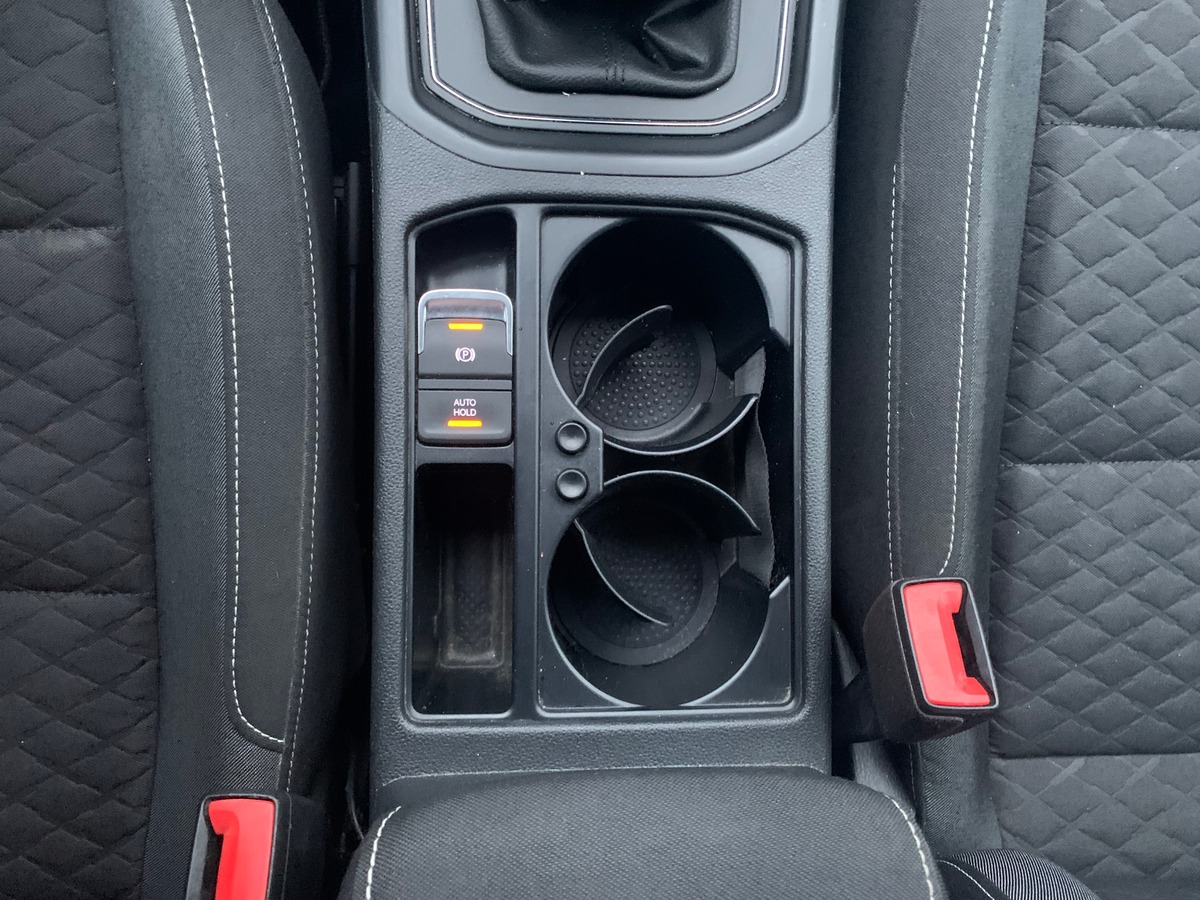 Volkswagen Touran 115 | Connect | 7 Places | Caméra recul | GPS | Bluetooth | Régulateur vitesse