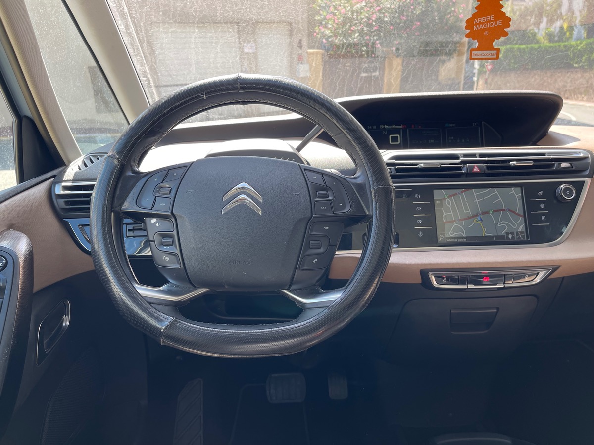 Citroën Grand C4 Picasso 1.6 HDi 114 CV / Toit Panoramique / Full Options /7 Places / Exclusive