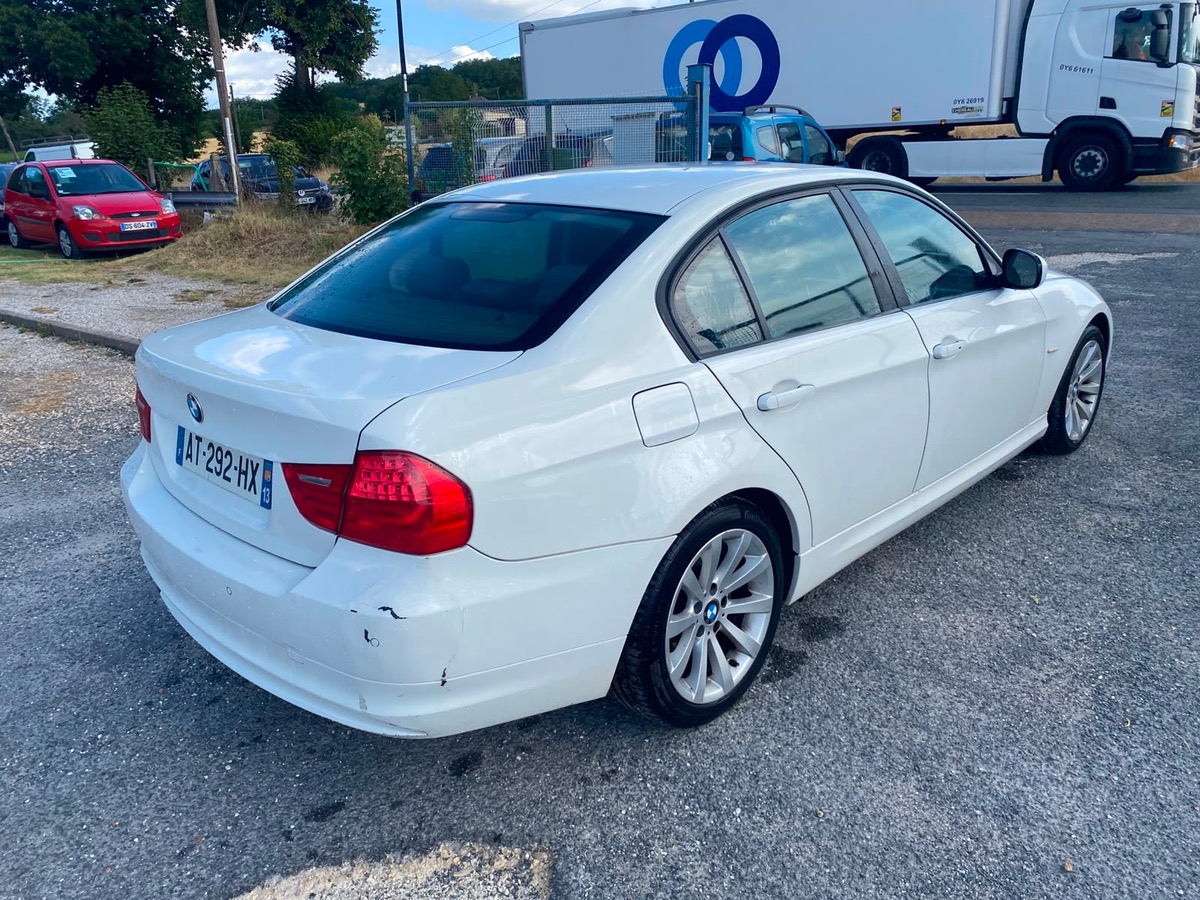 Bmw Série 3 318d 2.0d bva 143cv pack confort de 2010