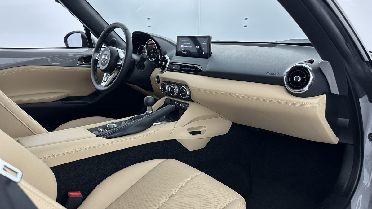 Mazda MX-5 ROADSTER