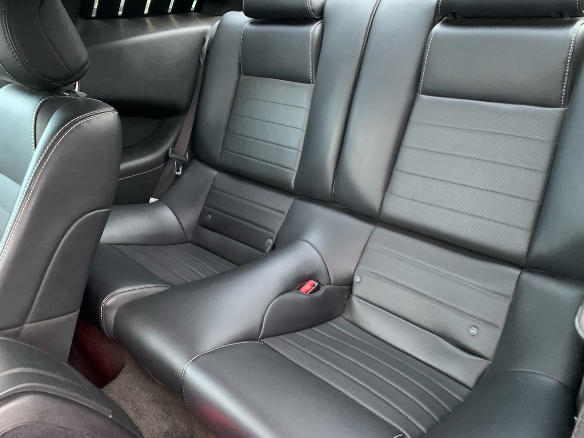 Ford Mustang 305 ch | Reprogrammation Ethanol | Intérieur cuir | Siéges avant chauffants