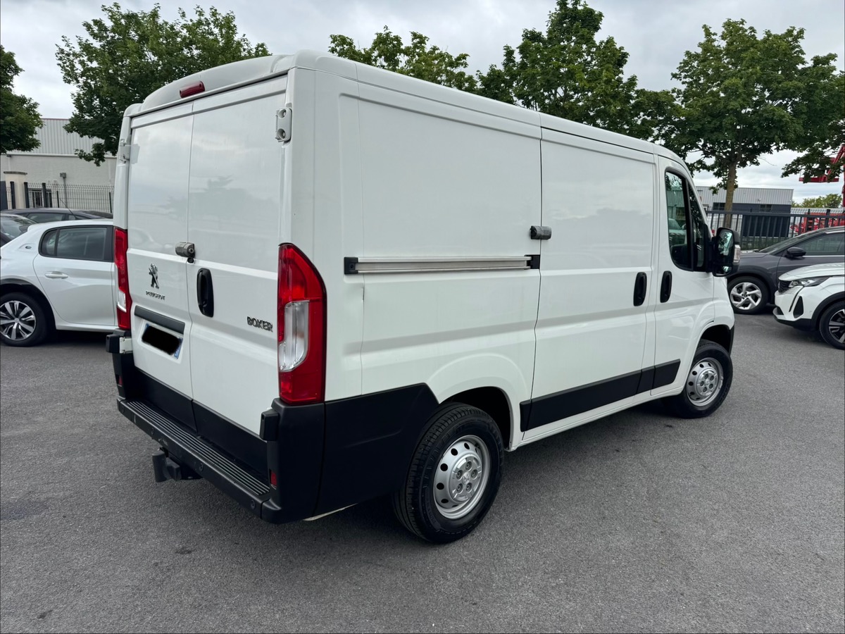 Peugeot Boxer 2.0 BHDI 110CH PREMIUM PACK BVM6 + ATTELAGE / MOTEUR NEUF