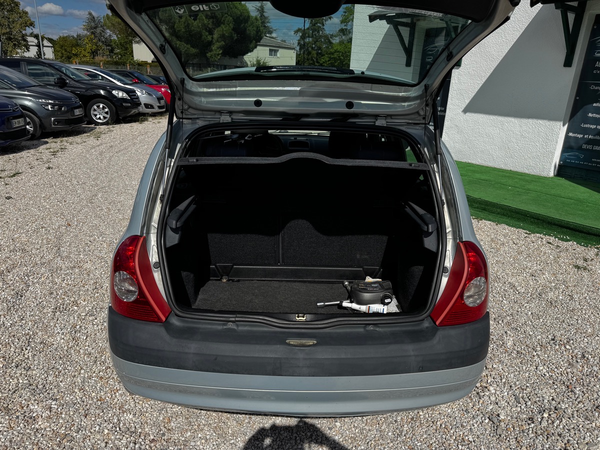 RENAULT Clio 1.5 DCI 80 CV CONFORT DYNAMIQUE / DISTRIBUTION + EMBRAYAGE NEUFS / PREMIERE MAIN