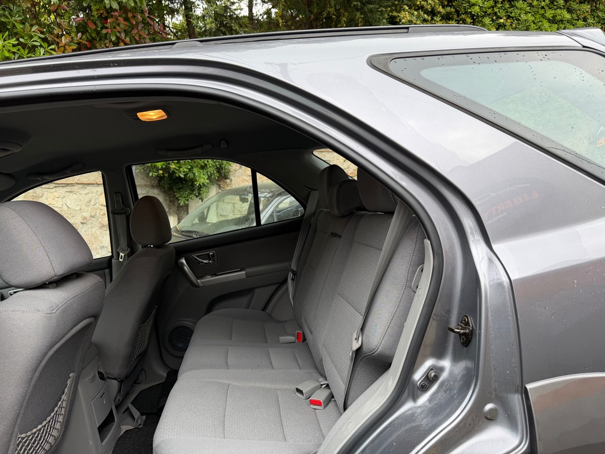 Kia Sorento 2.5 CRDI 140 CV / 4WD / 1er Main / Km Réel / Clim / Moteur à Chaine