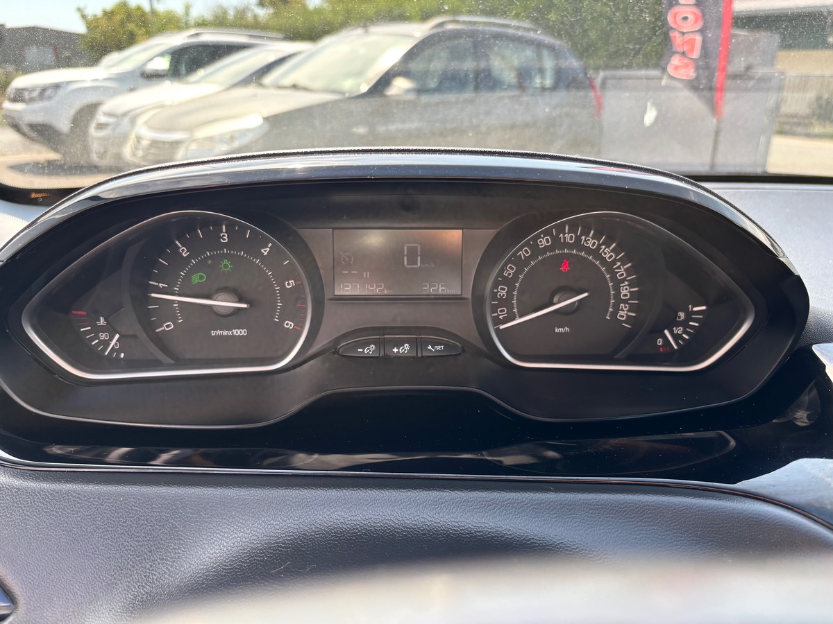 Peugeot 208 Société 1.6 hdi 75 BVM5