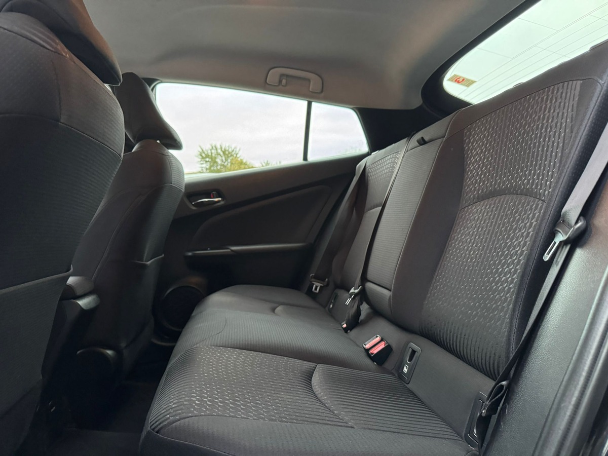 Toyota Prius IV Lounge 1.8 VVT-i 122 Hybrid