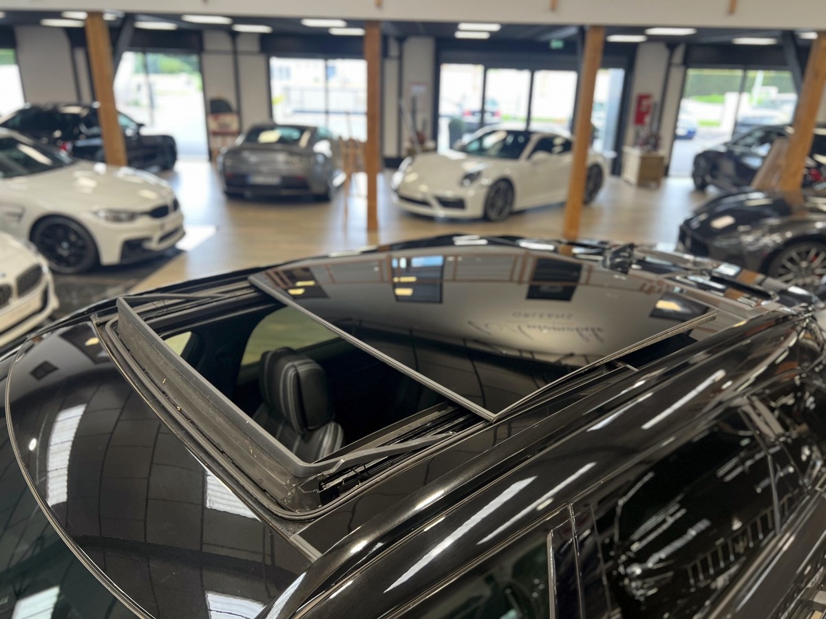 Land-Rover Range Rover Velar R-Dynamic BVA8 300D