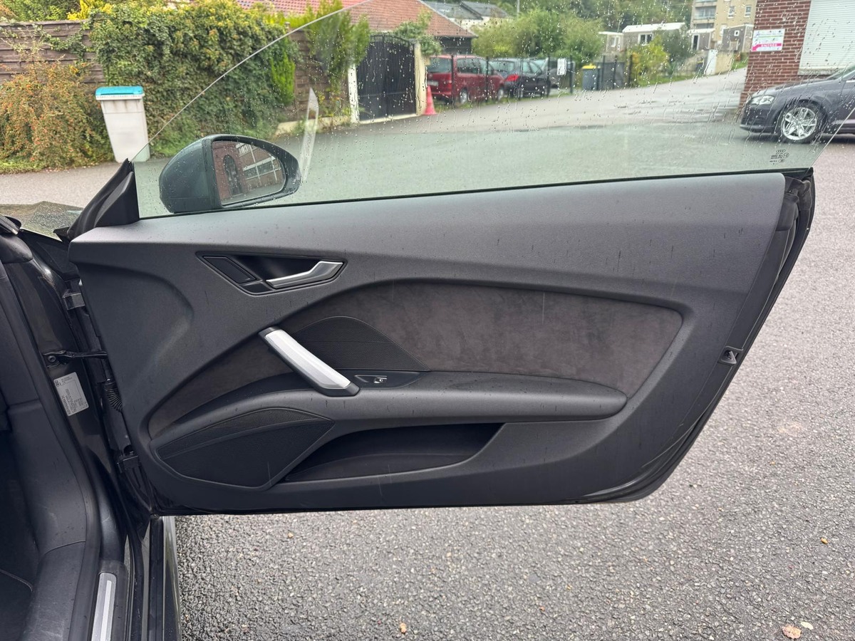 Audi TT MK3 230CV 2.0 TFSI Quattro - Française - S-Tronic - S-Line