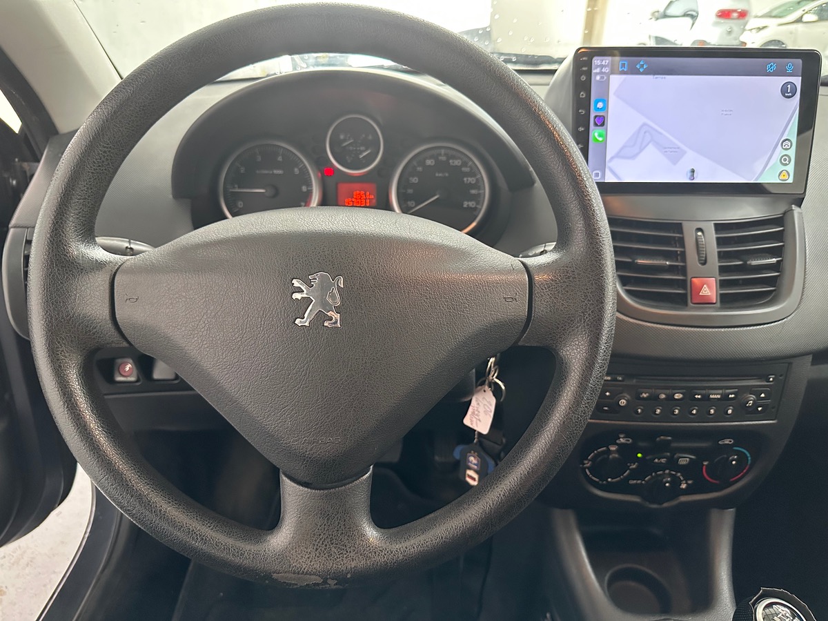 Peugeot 206 + 1.1 60cv TRENDY 5P CARPLAY VÉHICULE VISIBLE UNIQUEMENT SUR RENDEZ-VOUS