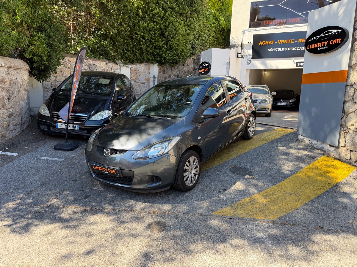 Mazda 2 1.3 i 75 CV / Clim / 5 Portes / Moteur à Chaine / Embrayage Neuf