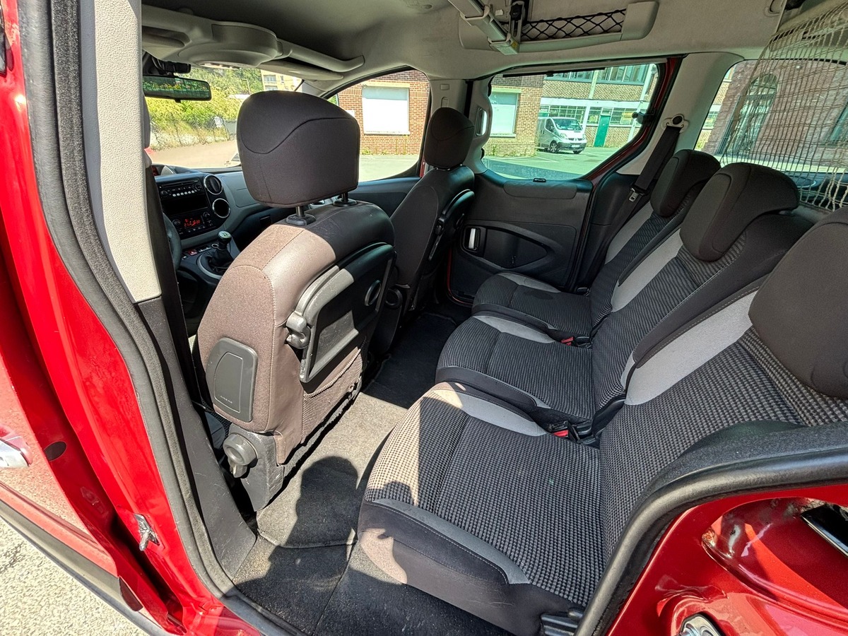 Peugeot Partner 1.6 HDi Outdoor Pack - ATTELAGE -  Révisé - Garantie
