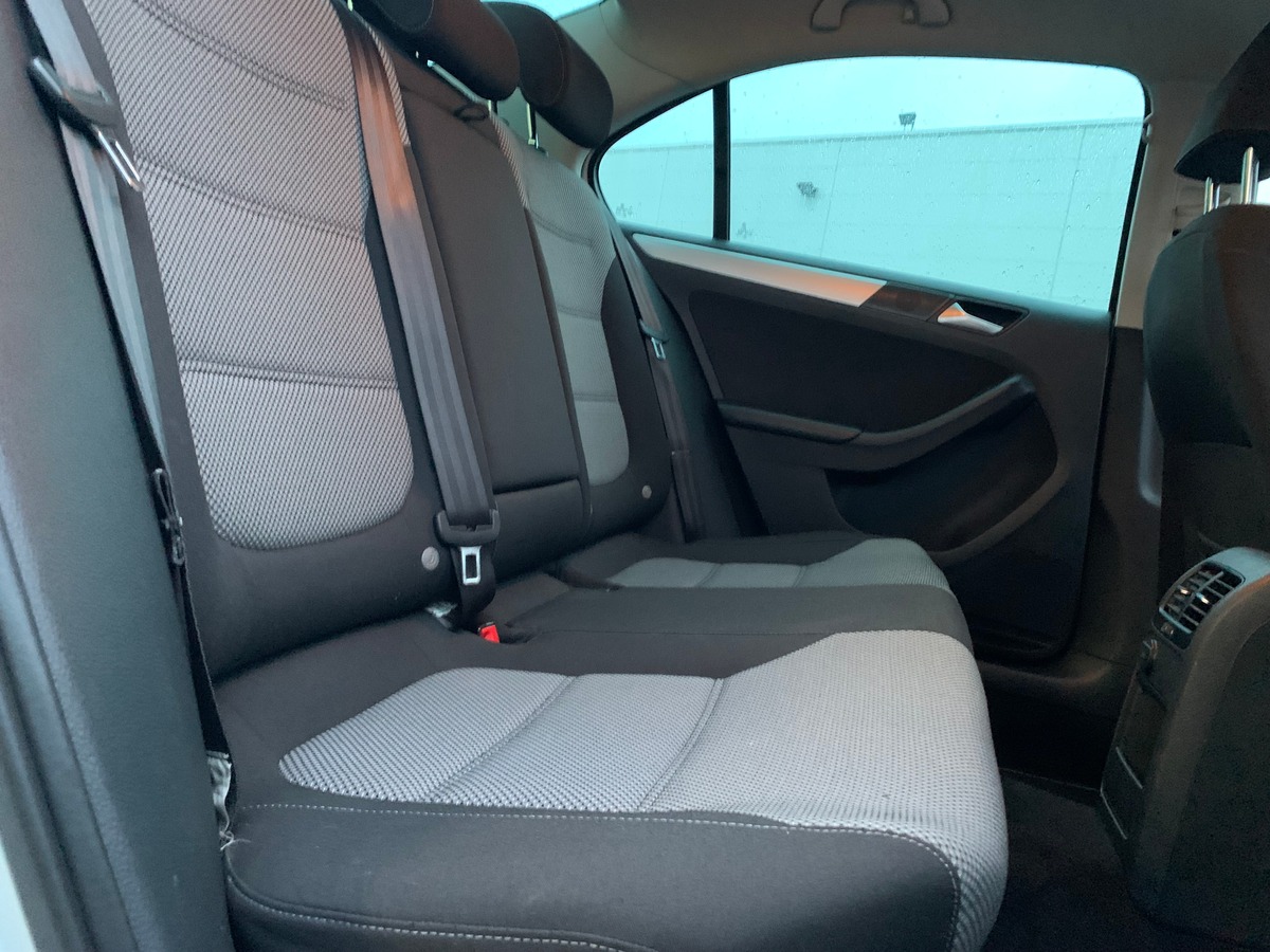 Volkswagen Jetta 170 ch | Carat | Régulateur vitesse | Radars stationnement | GPS | Kit mains libres