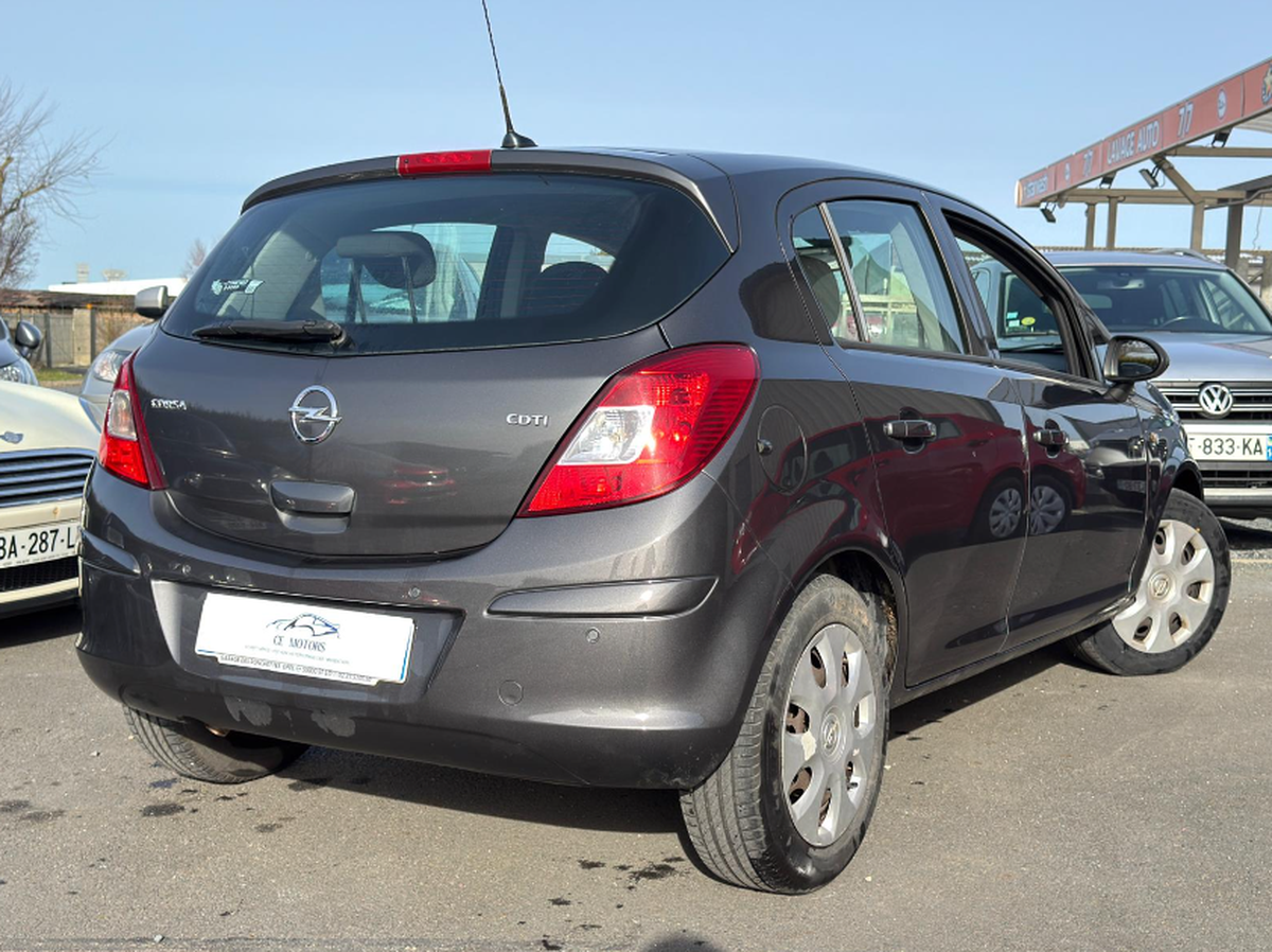 Opel Corsa 1.3 cdti 75ch 5 portes GPS / Aide au stationnement / Clim /