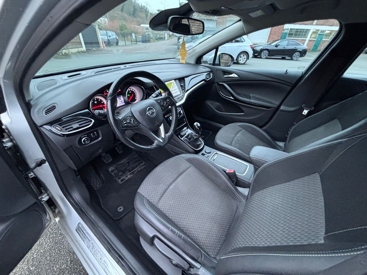 Opel Astra 1.4 SIDI 125 Turbo Carplay Innovation - Révisé - Garantie