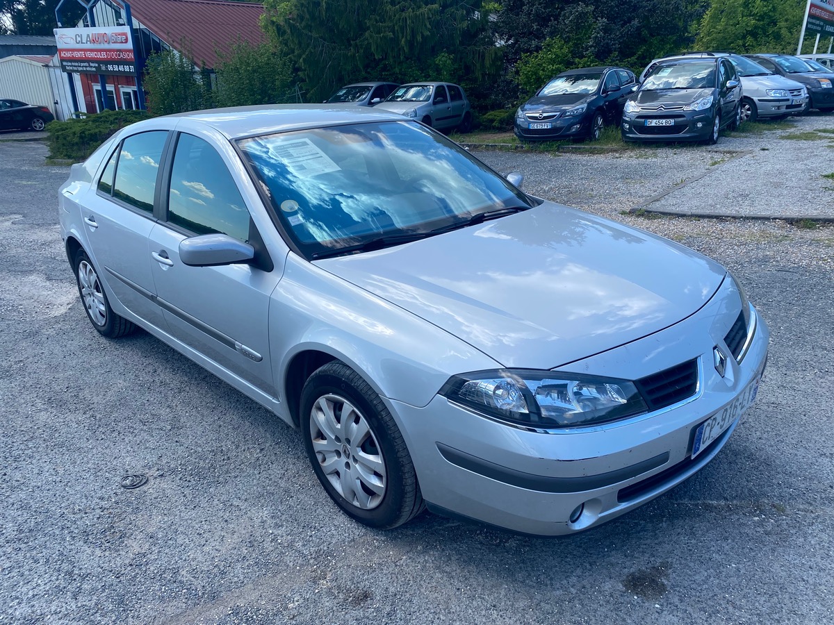 RENAULT Laguna 2.0 dci 150cv faible km 124165km d’origine nous sommes ouvert ce lundi 14 juillet