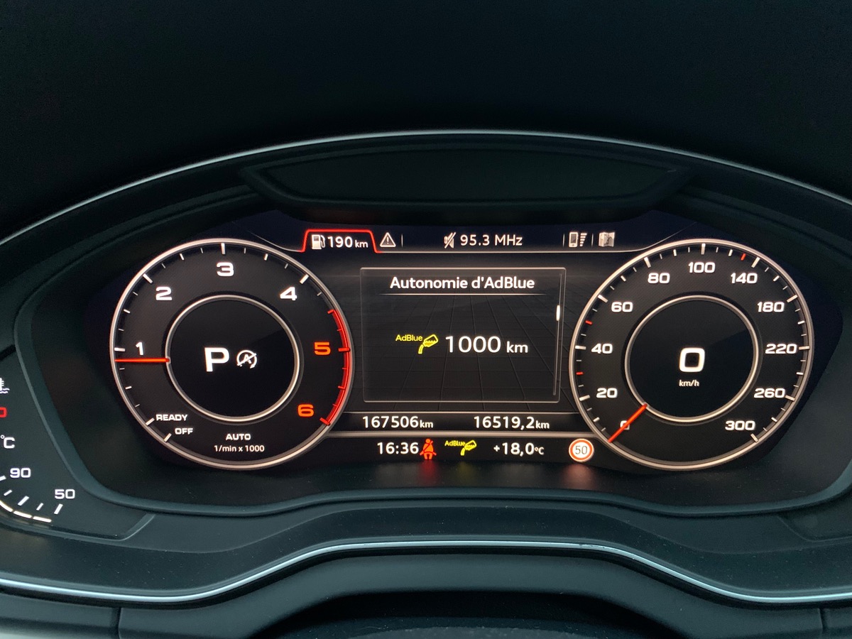 Audi Q5 190 ch | S-line | Virtual Cockpit | Caméra de recul | Coffre électrique | Attelage