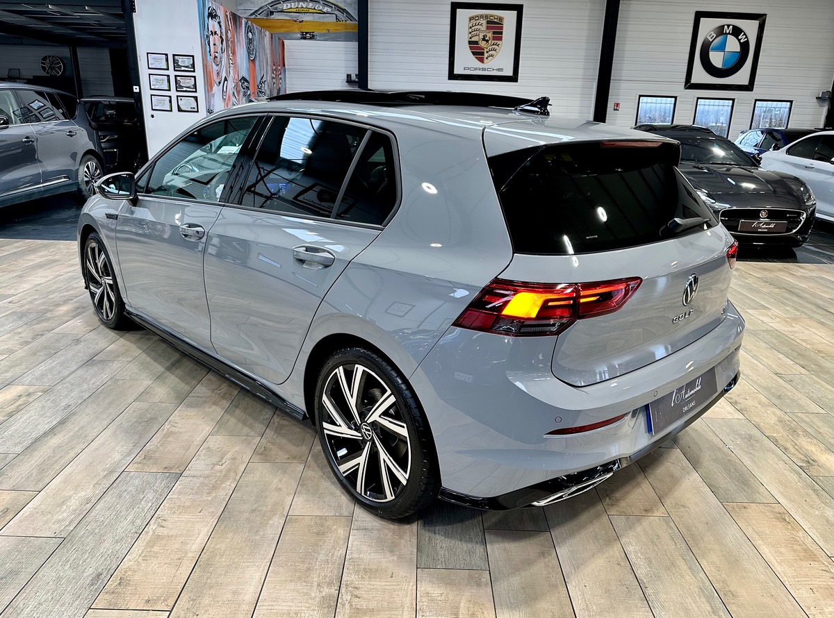Volkswagen Golf VIII (2) 1.5 ETSI EVO2 150 R-Line DSG7 1° Main TVA
