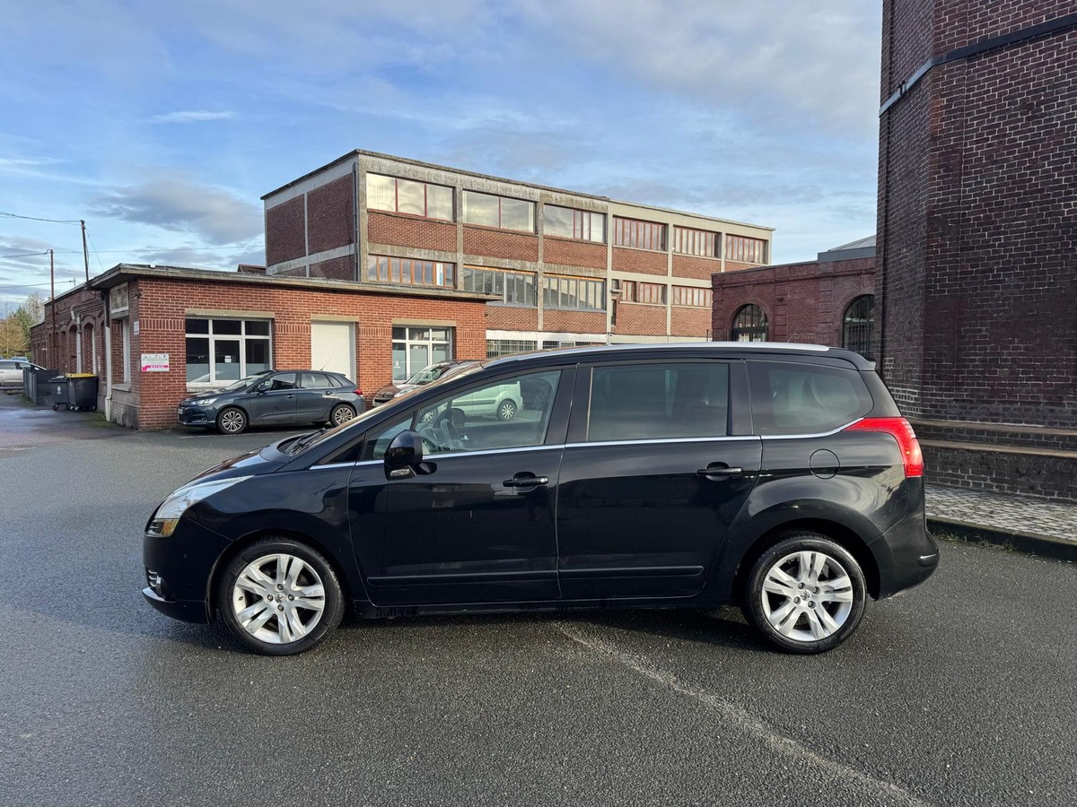 Peugeot 5008 1.6 E-HDI 115-7 Places-ALLURE-Boite Automatique-Garantie