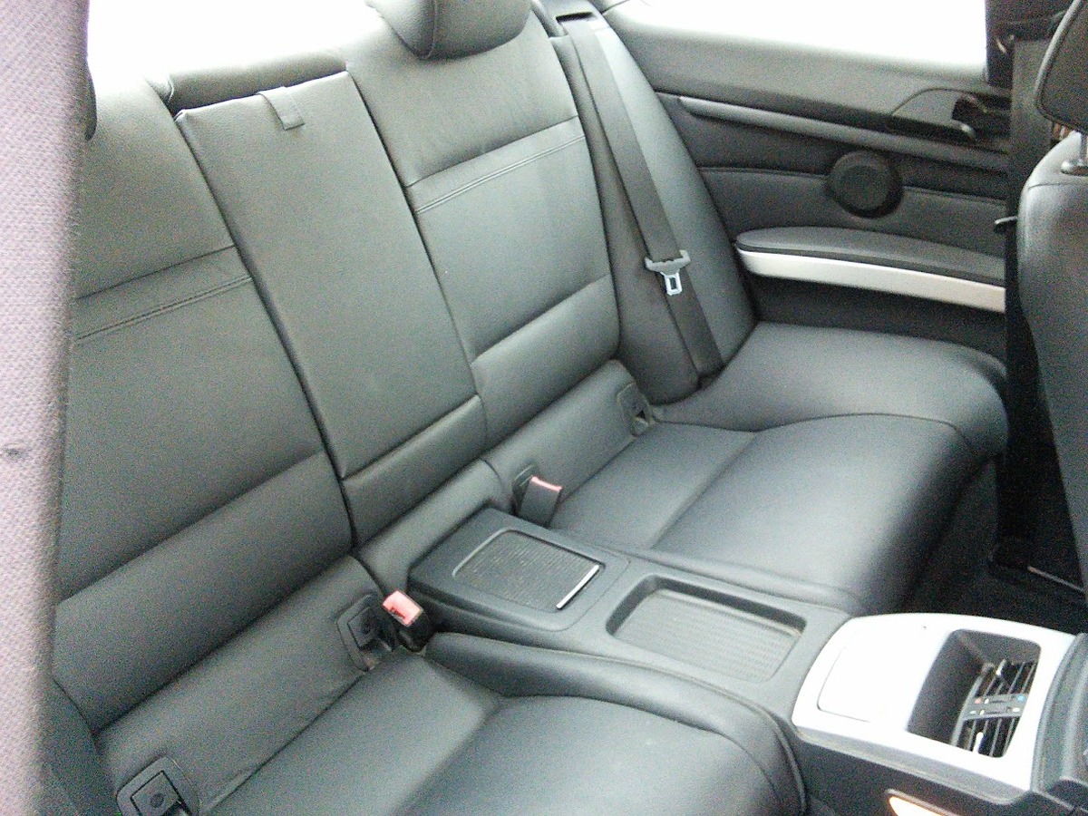 Bmw Série 3 325d 2.0  bva 197 CV sport design Origine française